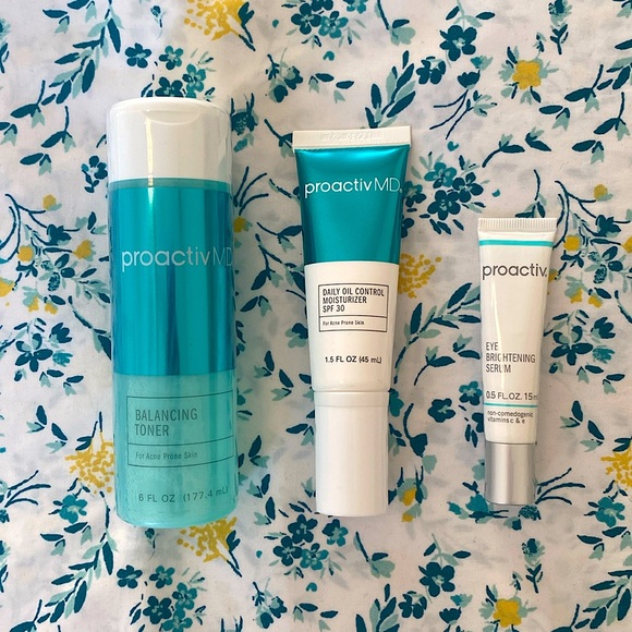 Proactiv Bundle UNUSED UNTESTED UNOPENED - Picture 1 of 9